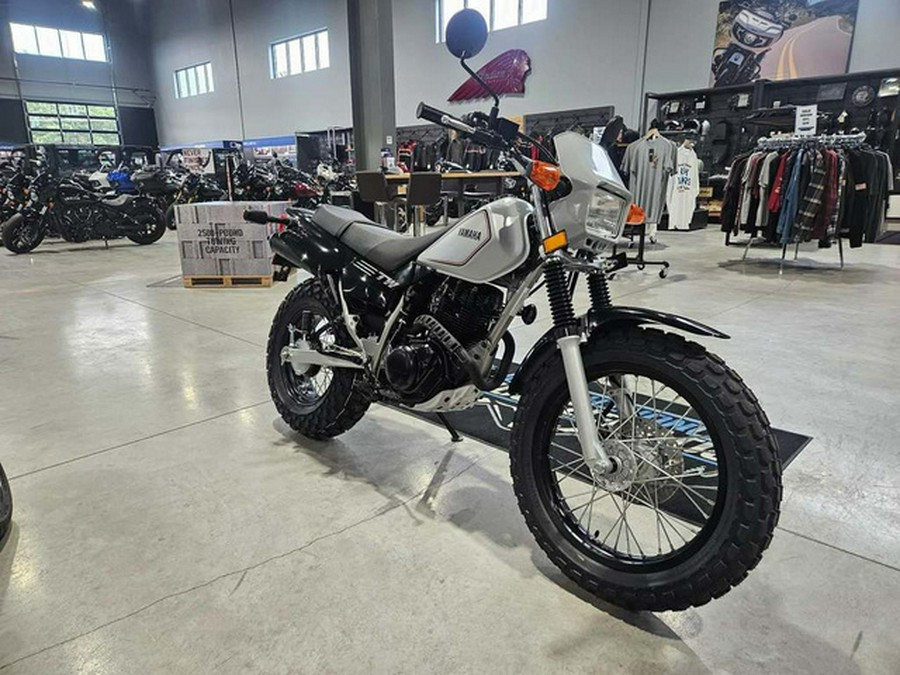 2027 Yamaha TW 200