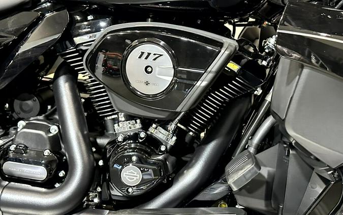 2026 Harley-Davidson® Street Glide Limited Vivid Black