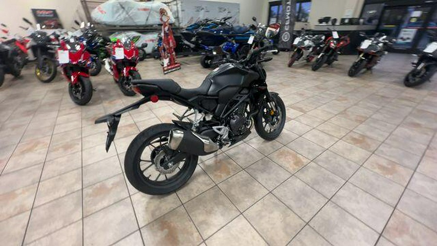 2026 Honda CB300R ABS