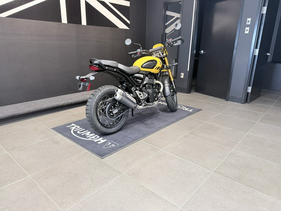 2026 Triumph Scrambler 400 XC