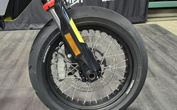 2026 Husqvarna Supermoto 701
