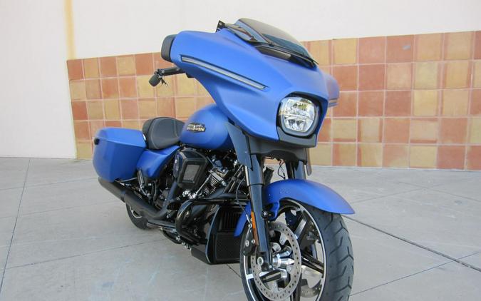 2026 Harley-Davidson Street Glide AURORA BLUE DNM