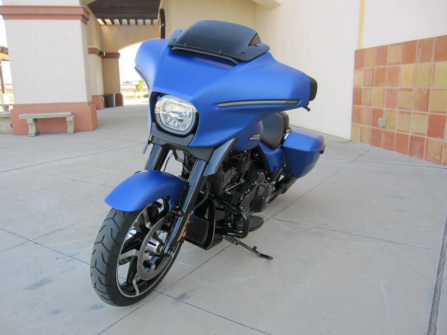 2026 Harley-Davidson Street Glide AURORA BLUE DNM