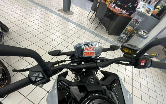 2023 KTM Duke 790