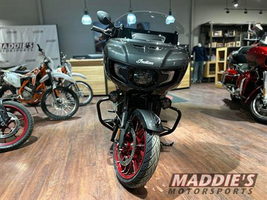 2024 Indian Motorcycle Challenger® Elite