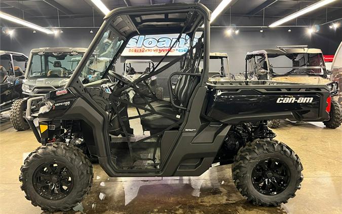 2023 Can-Am Defender XT HD10