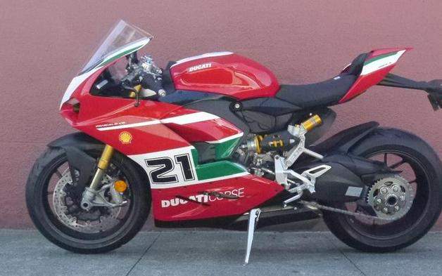 2024 Ducati Panigale V2 Bayliss 1st Championship Livery