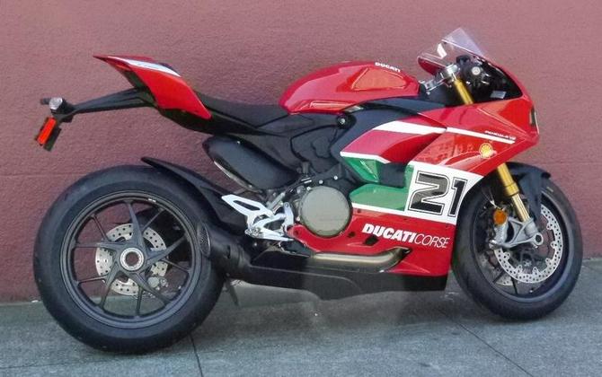 2024 Ducati Panigale V2 Bayliss 1st Championship Livery