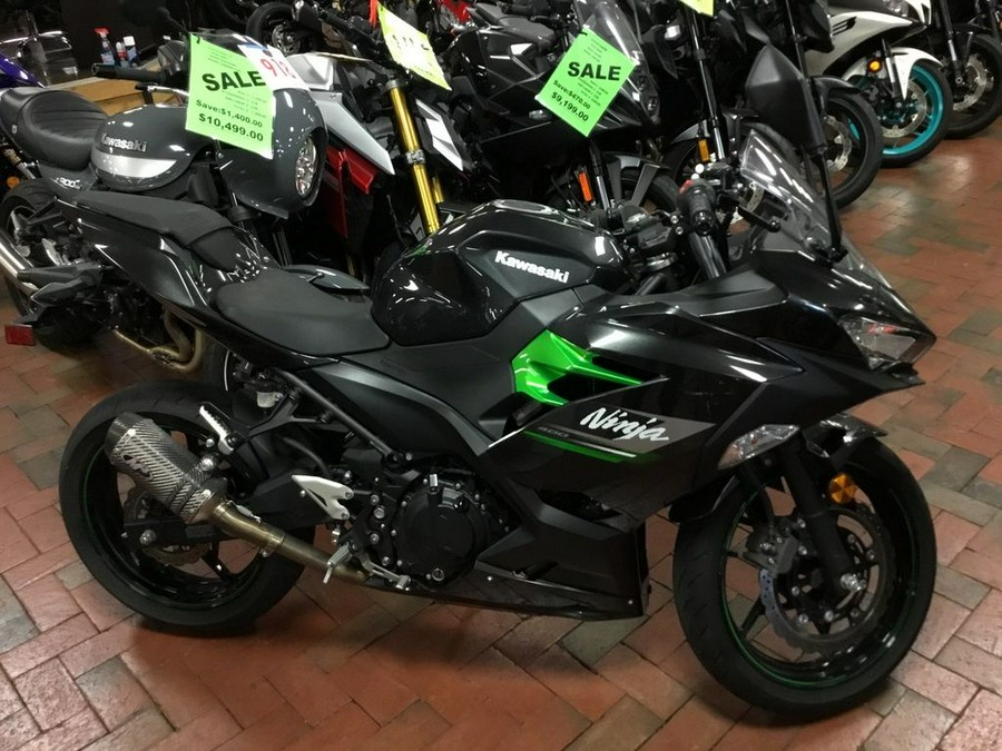 2023 Kawasaki Ninja® 400 KRT Edition