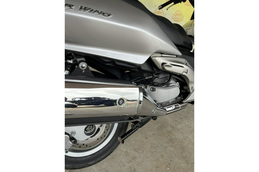 2004 Honda Silver Wing Base