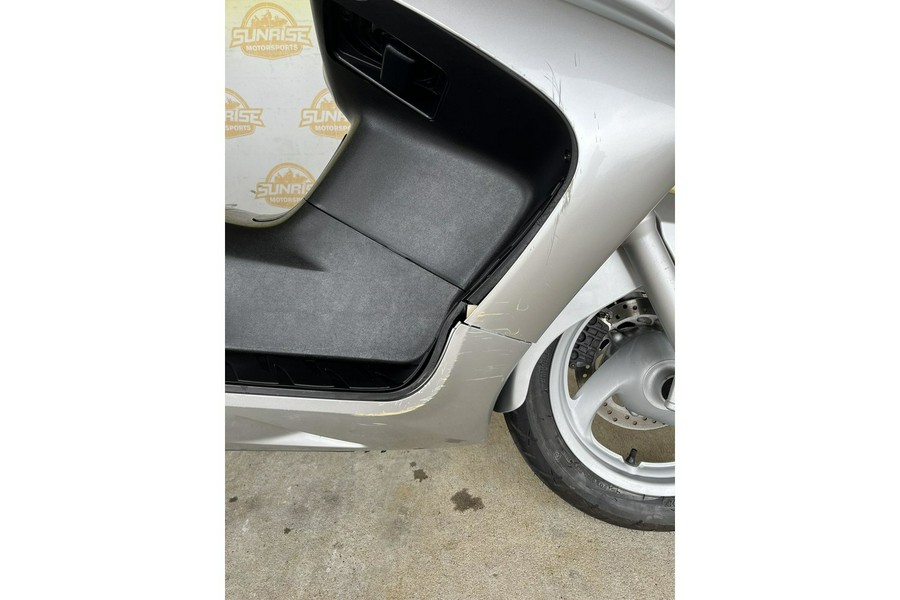 2004 Honda Silver Wing Base