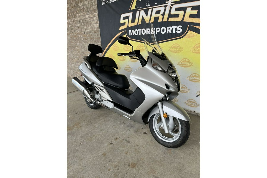 2004 Honda Silver Wing Base