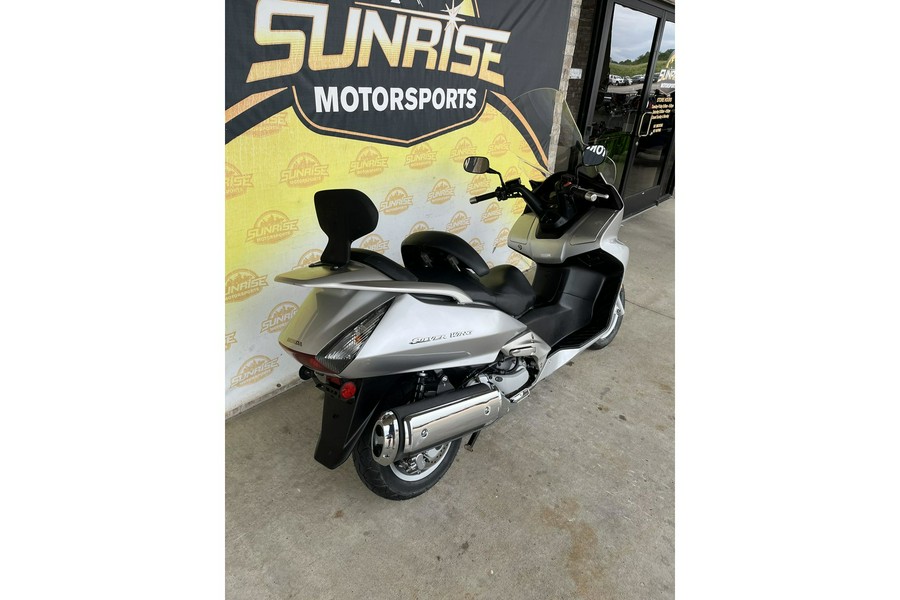 2004 Honda Silver Wing Base