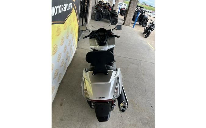 2004 Honda Silver Wing Base