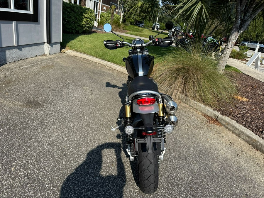 2025 Triumph Scrambler 1200 XE