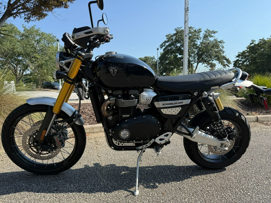 2025 Triumph Scrambler 1200 XE