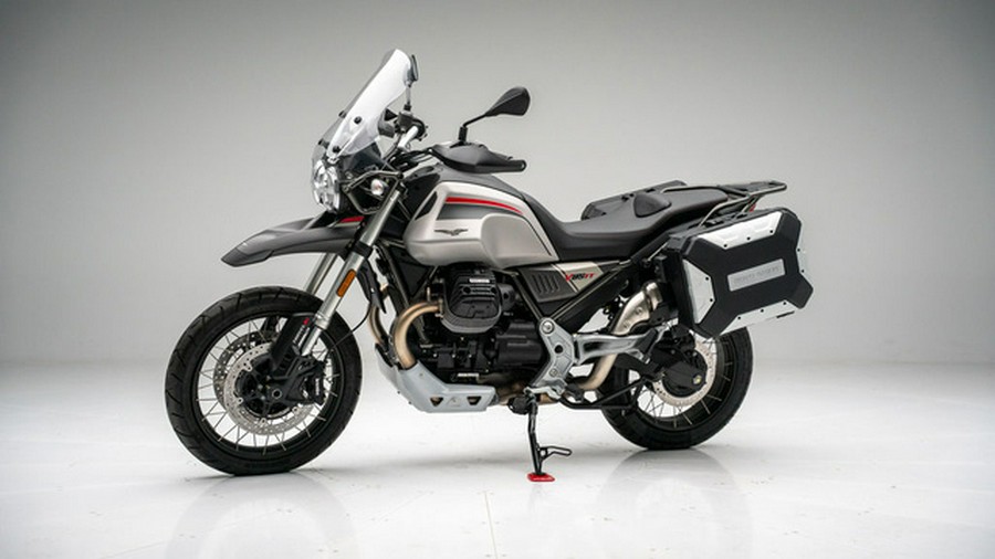 2023 Moto Guzzi V85 TT Travel