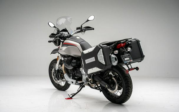 2023 Moto Guzzi V85 TT Travel