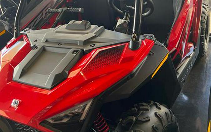 2025 Polaris RZR 200 EFI