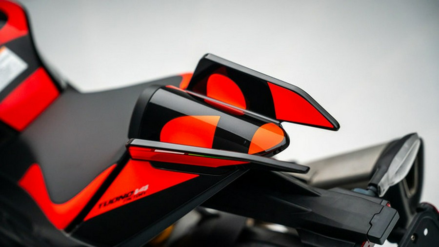 2026 Aprilia Tuono V4 Factory