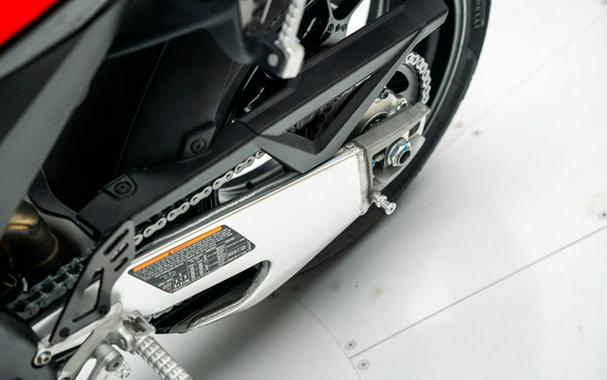 2026 Aprilia Tuono V4 Factory