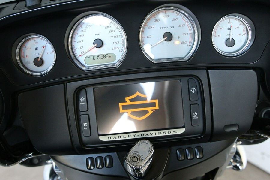 2016 Harley-Davidson® Street Glide® Special