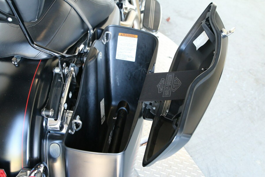 2016 Harley-Davidson® Street Glide® Special