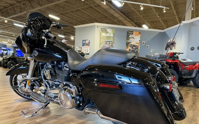2023 Harley-Davidson® Street Glide Special Vivid Black w/Chrome Finish - 110853