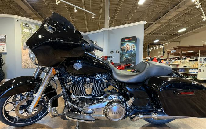 2023 Harley-Davidson® Street Glide Special Vivid Black w/Chrome Finish - 110853