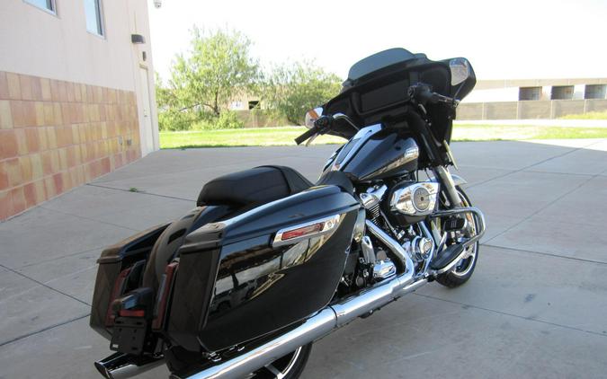 2026 Harley-Davidson Street Glide VIVID BLACK