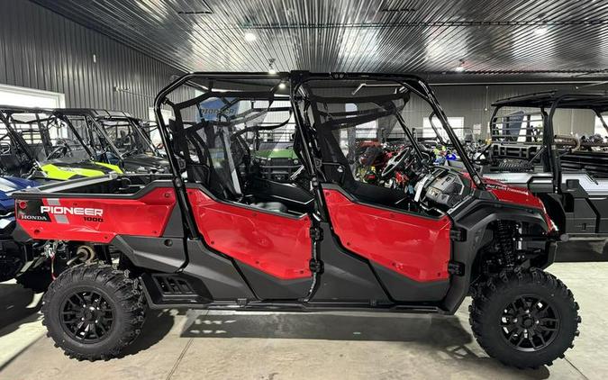 2024 Honda® Pioneer 1000-6 Deluxe Crew