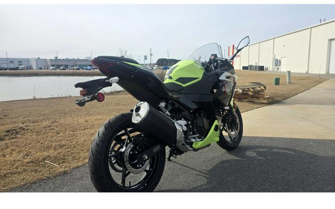 2026 Kawasaki Ninja® 500 SE ABS