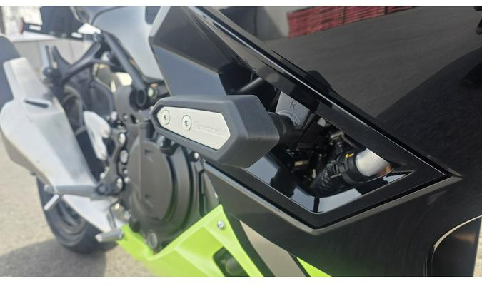 2026 Kawasaki Ninja® 500 SE ABS