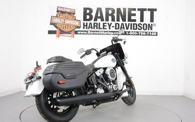 2025 Harley-Davidson® FLHC Heritage Classic