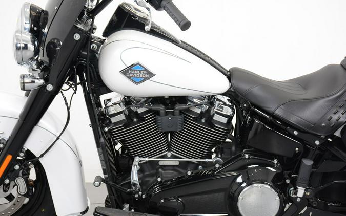 2025 Harley-Davidson® FLHC Heritage Classic