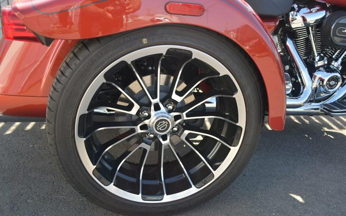 2025 Harley-Davidson Road Glide 3 Whiskey Fire