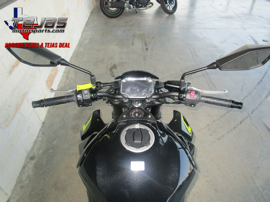 2024 Kawasaki Z900 ABS Metallic Spark Black/Metallic Matte Dark