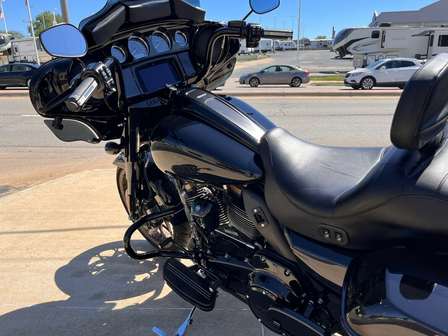 FLHXST 2022 Street Glide® ST