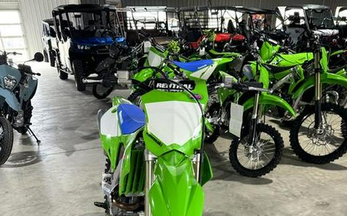 FIRST LOOK! 2024 KAWASAKI KX250, KX112, KX85 & KX65 MODELS