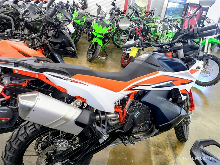 2023 KTM 890 Adventure R