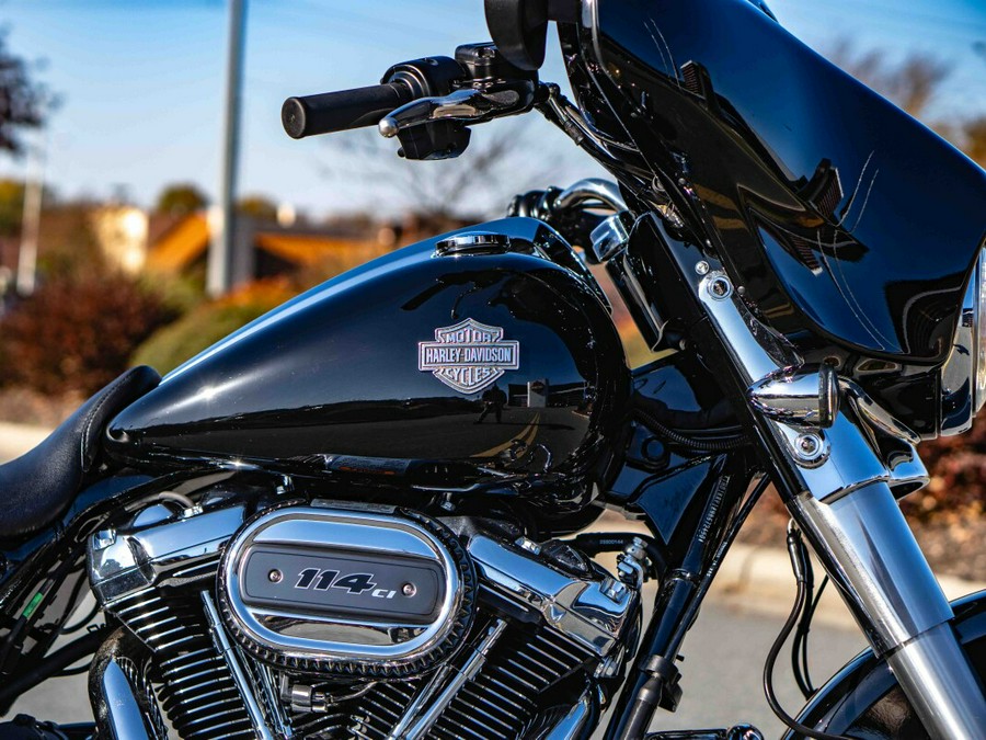 FLHXS 2022 Street Glide® Special