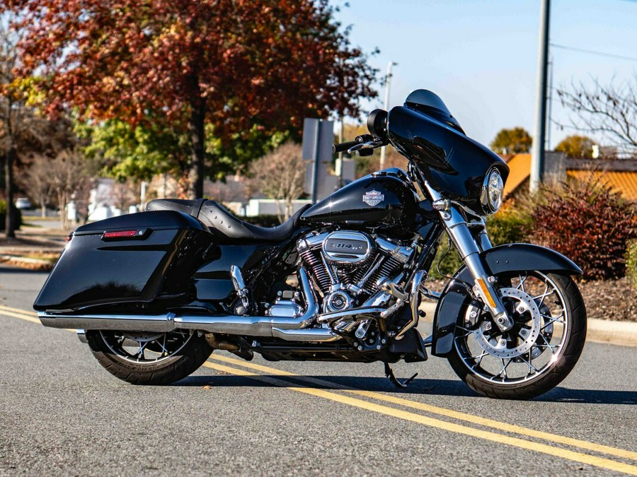 FLHXS 2022 Street Glide® Special