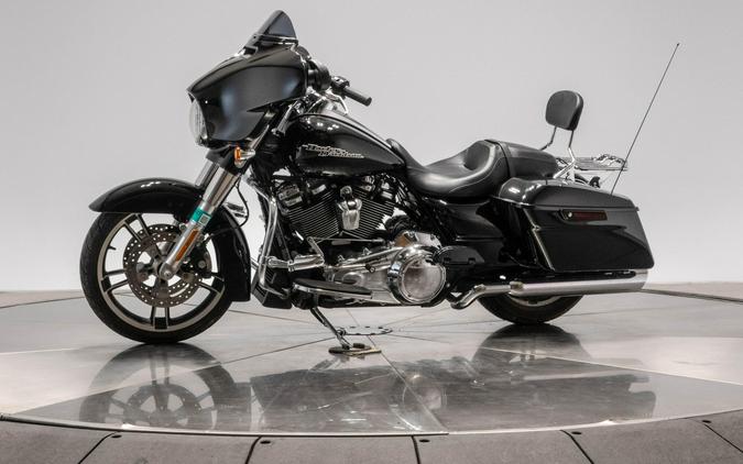 2017 HARLEY-DAVIDSON FLHXS STREET GLIDE SPECIAL in Vivid Black