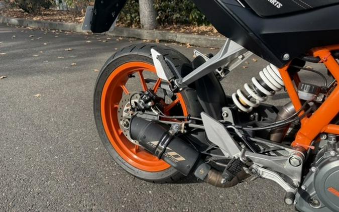 2016 KTM Duke 390