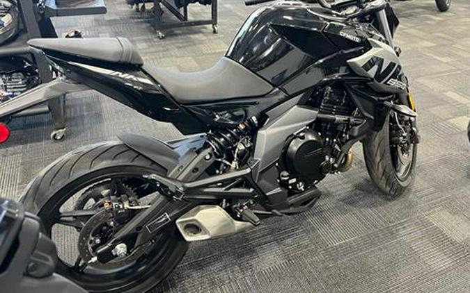 2023 CFMOTO 650NK