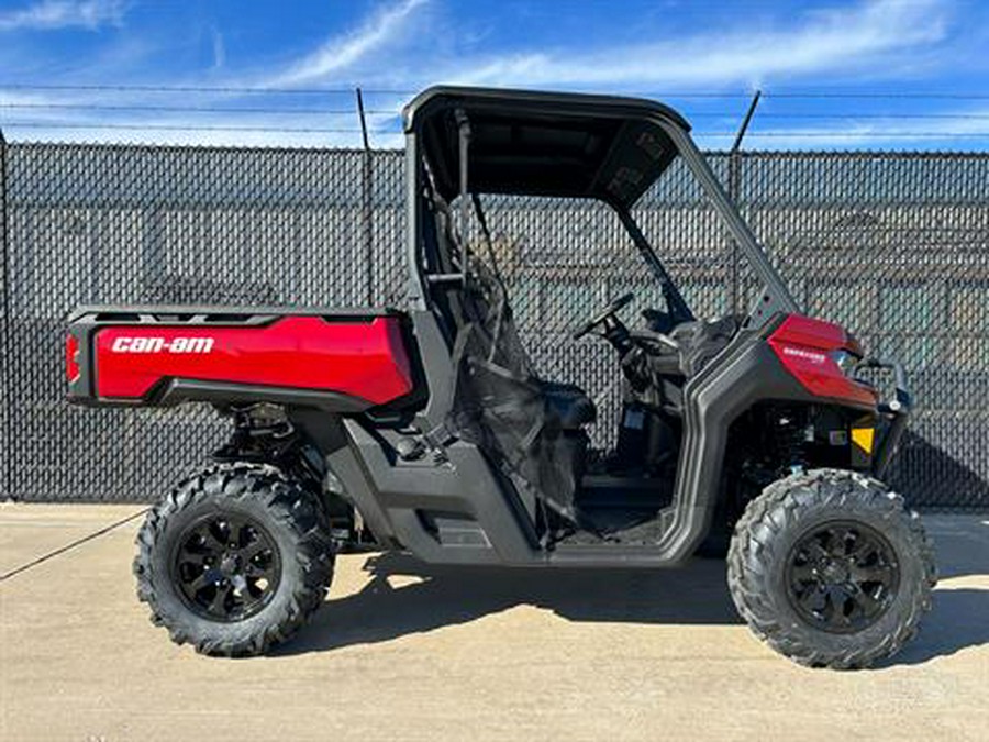 2024 Can-Am Defender XT HD10