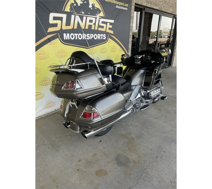 2006 Honda Gold Wing Audio / Comfort