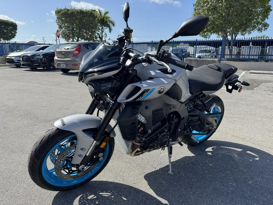 2025 Yamaha MT-10