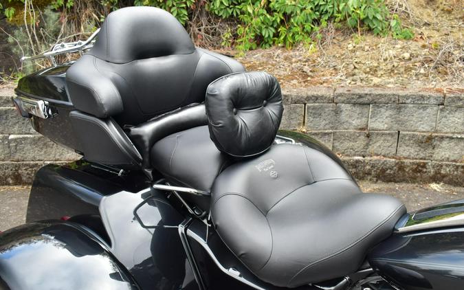 2018 Harley-Davidson Tri Glide Ultra Black Tempest