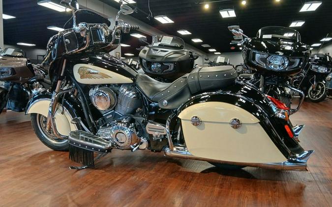 2019 Indian Chieftain Classic Deep Water Metallic Dirt Track Tan